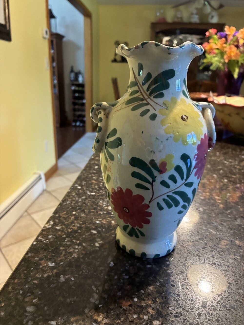 Vintage Italian Ceramic Flower Vase – 8" Tall Hand-Painted Floral 🇮🇹✨